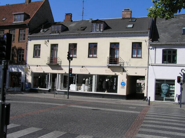 P-plads beliggende Lyngby Hovedgade 56